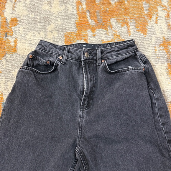 ASOS DESIGN High rise tapered denim jeans washed distressed black ladies size 26 - Picture 3 of 8